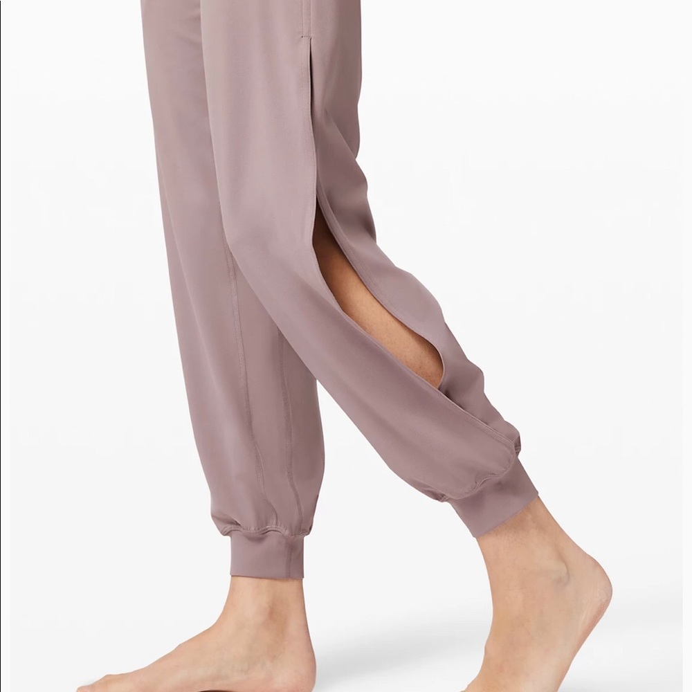 Lululemon Align Joggers w cool vent sides, size 8
